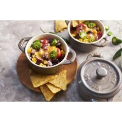 Staub Cocotte Sæt 4-dele, Rund, Antikgrå, Keramisk 8 Staub Cocotte Sæt 4-dele, Rund, Antikgrå, Keramisk -Zwilling Butik 424421859